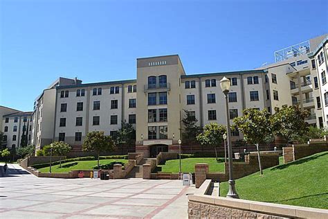 De neve plaza. Things To Know About De neve plaza. 